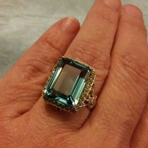 ⬜NWOT Rarities Angel blue topaz ring sterling